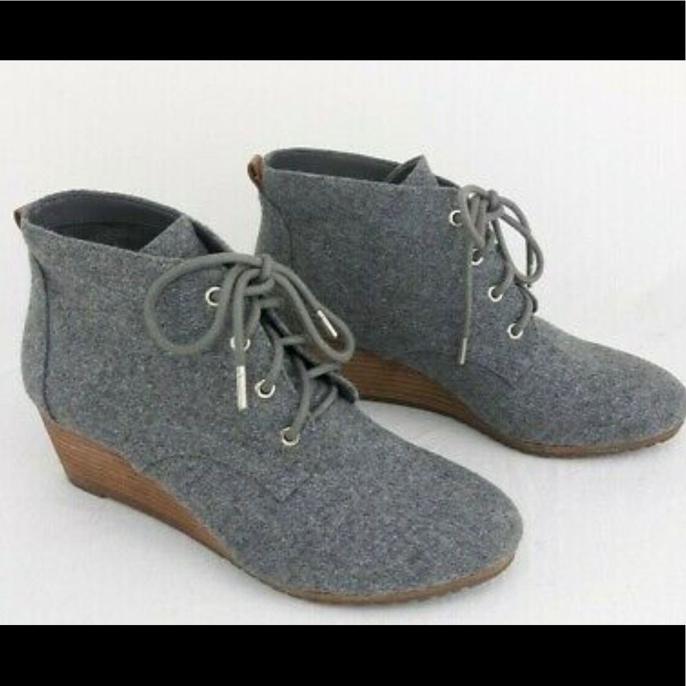Dr. Scholl’s Close Call Bootie Mid Grey